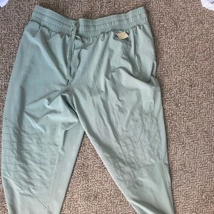 All in motion Capri joggers